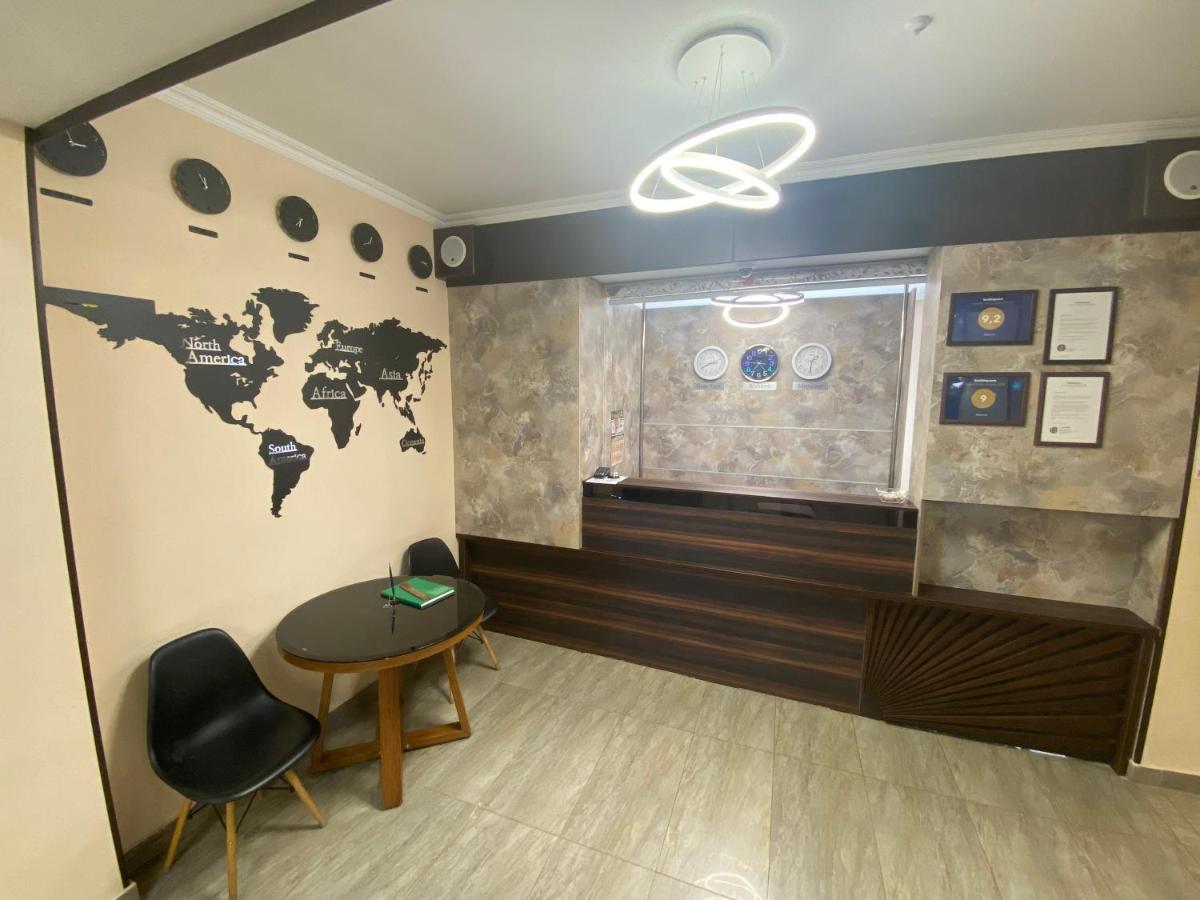 Hotel Azimut Balykčy Esterno foto
