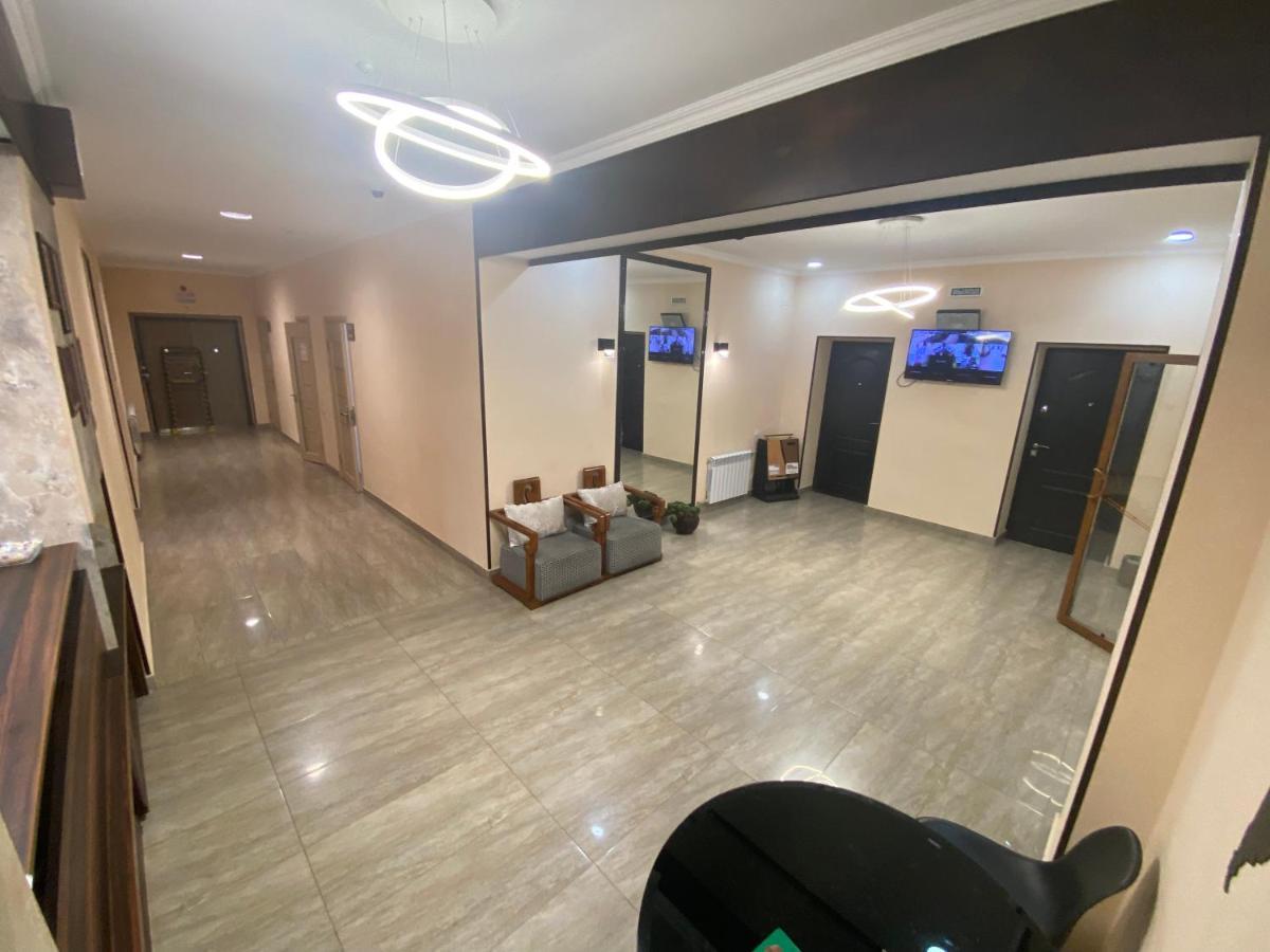 Hotel Azimut Balykčy Esterno foto